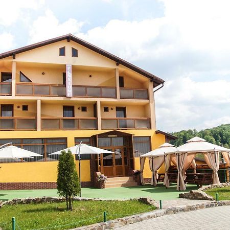 Pensiunea Nicol Hotel Valea Iasului Luaran gambar