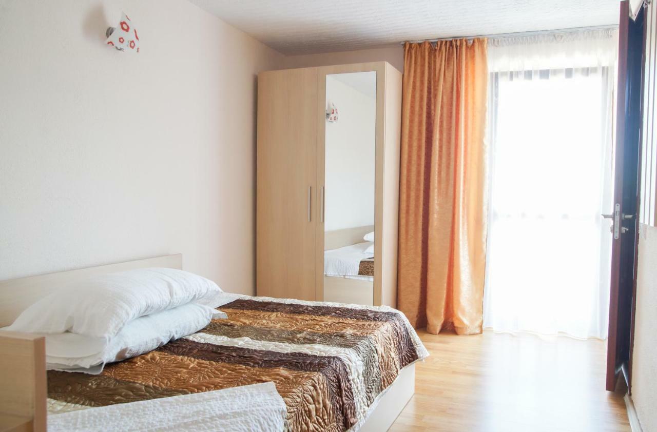 Pensiunea Nicol Hotel Valea Iasului Luaran gambar