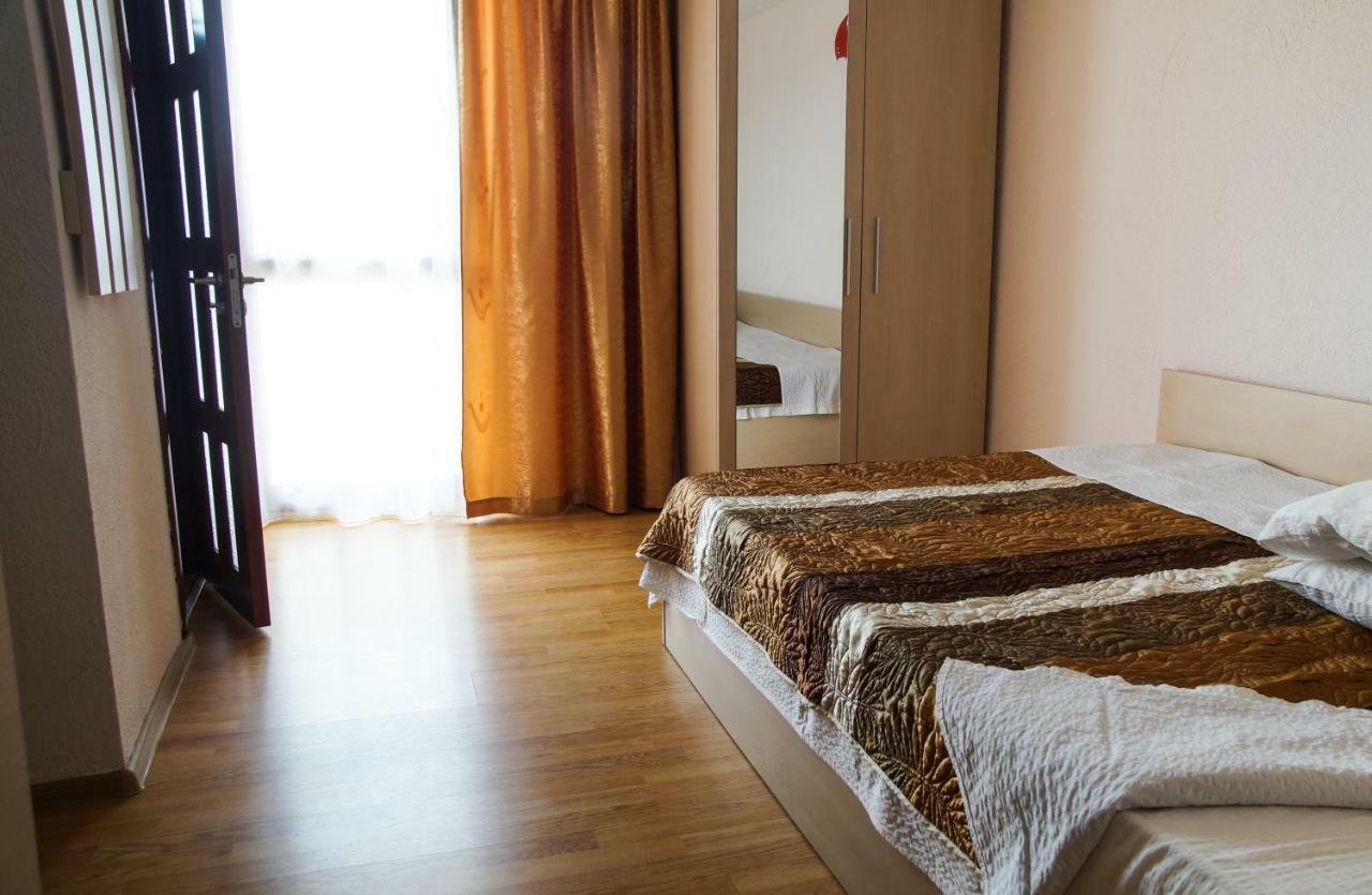 Pensiunea Nicol Hotel Valea Iasului Luaran gambar