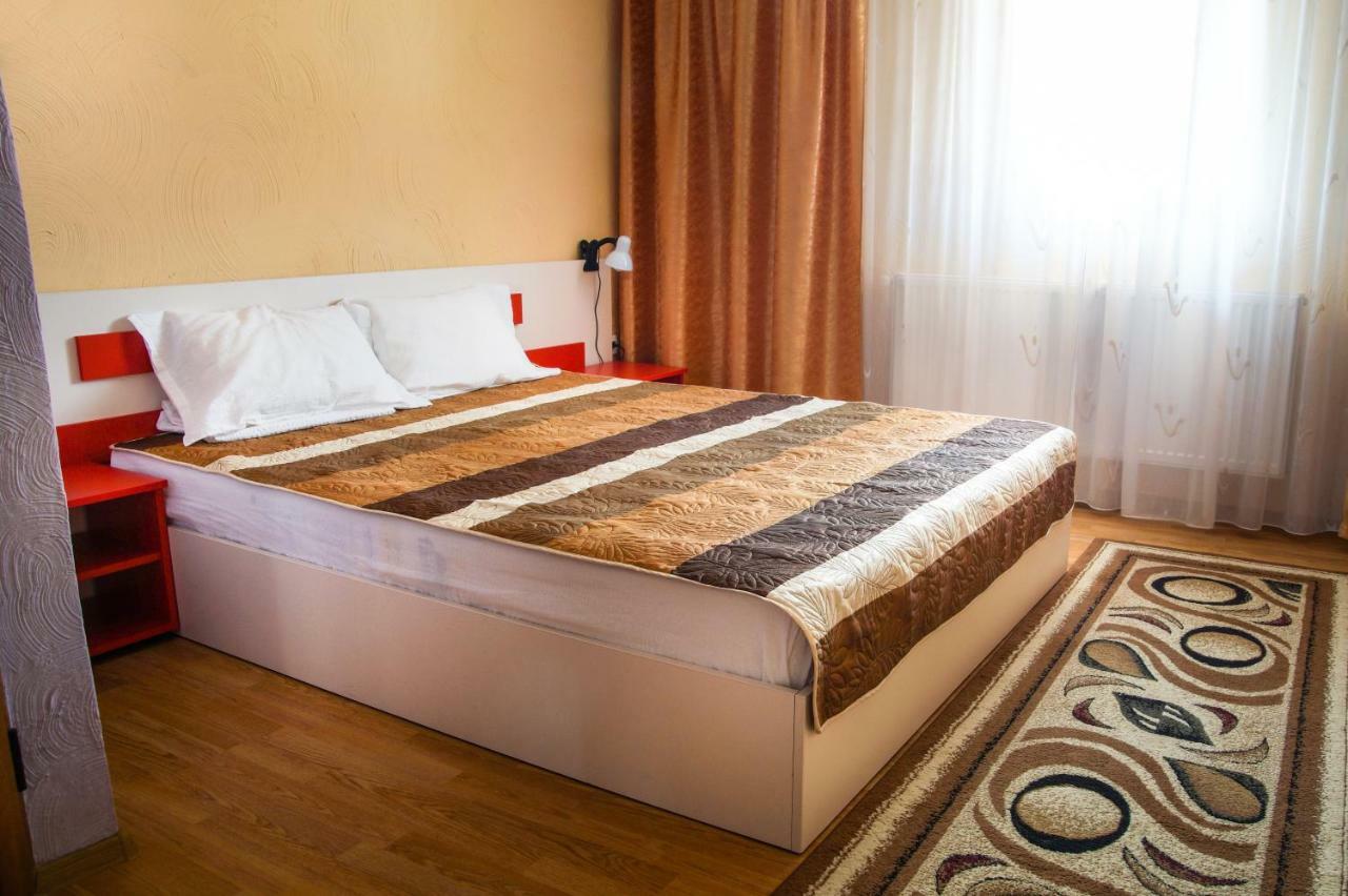 Pensiunea Nicol Hotel Valea Iasului Luaran gambar