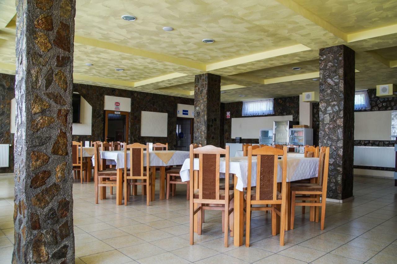 Pensiunea Nicol Hotel Valea Iasului Luaran gambar